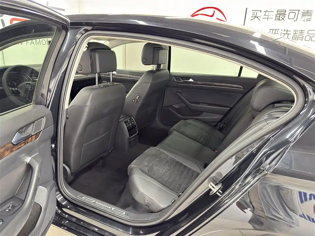 VOLKSWAGEN MAGOTAN 2017