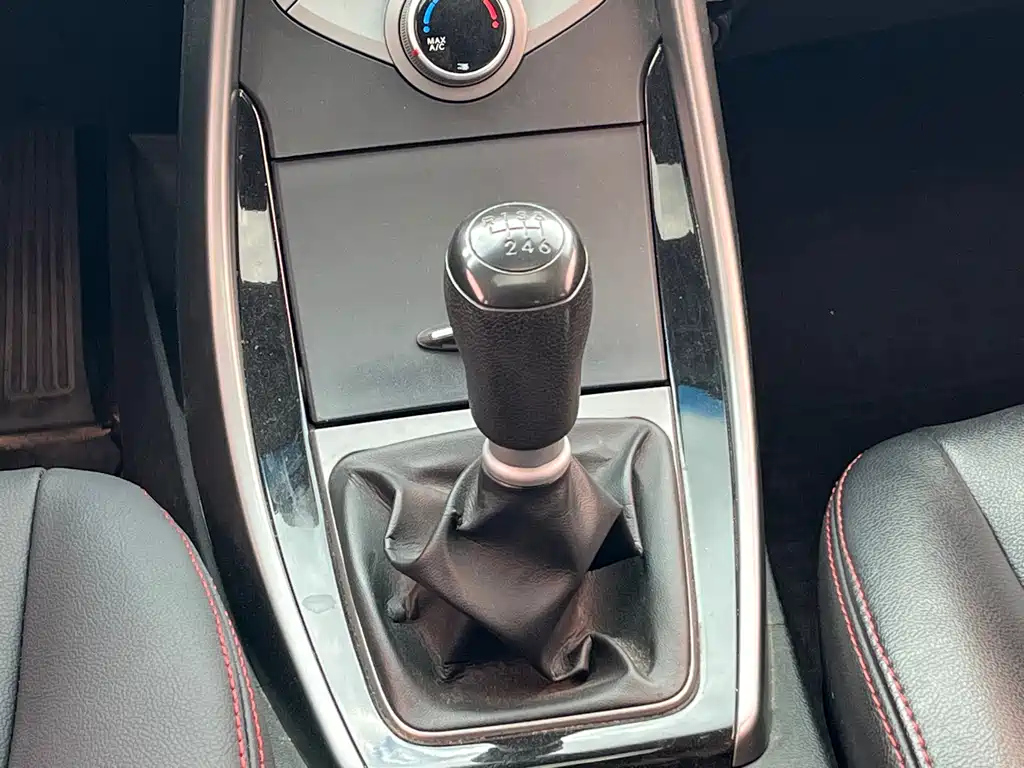 HYUNDAI ELANTRA 2015