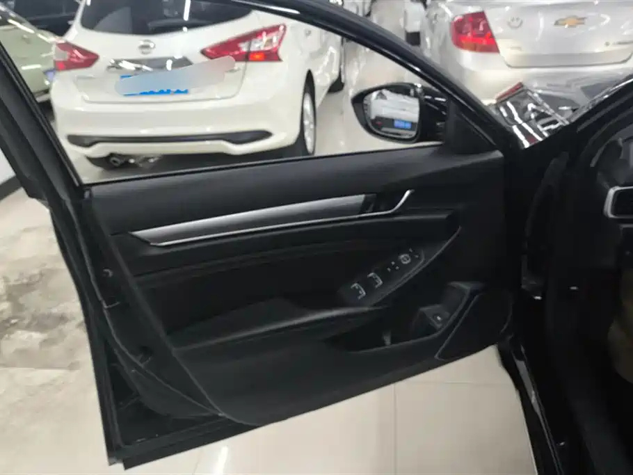 HONDA ACCORD 2018