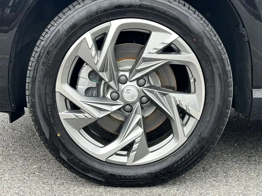 HONGQI HS3 PHEV 2024