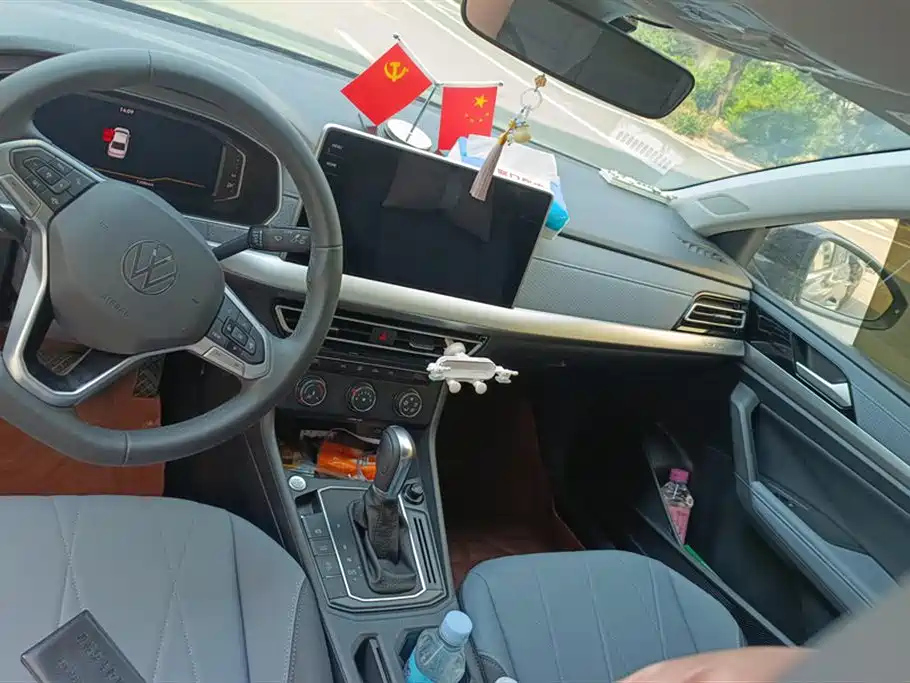 VOLKSWAGEN LAVIDA 2024