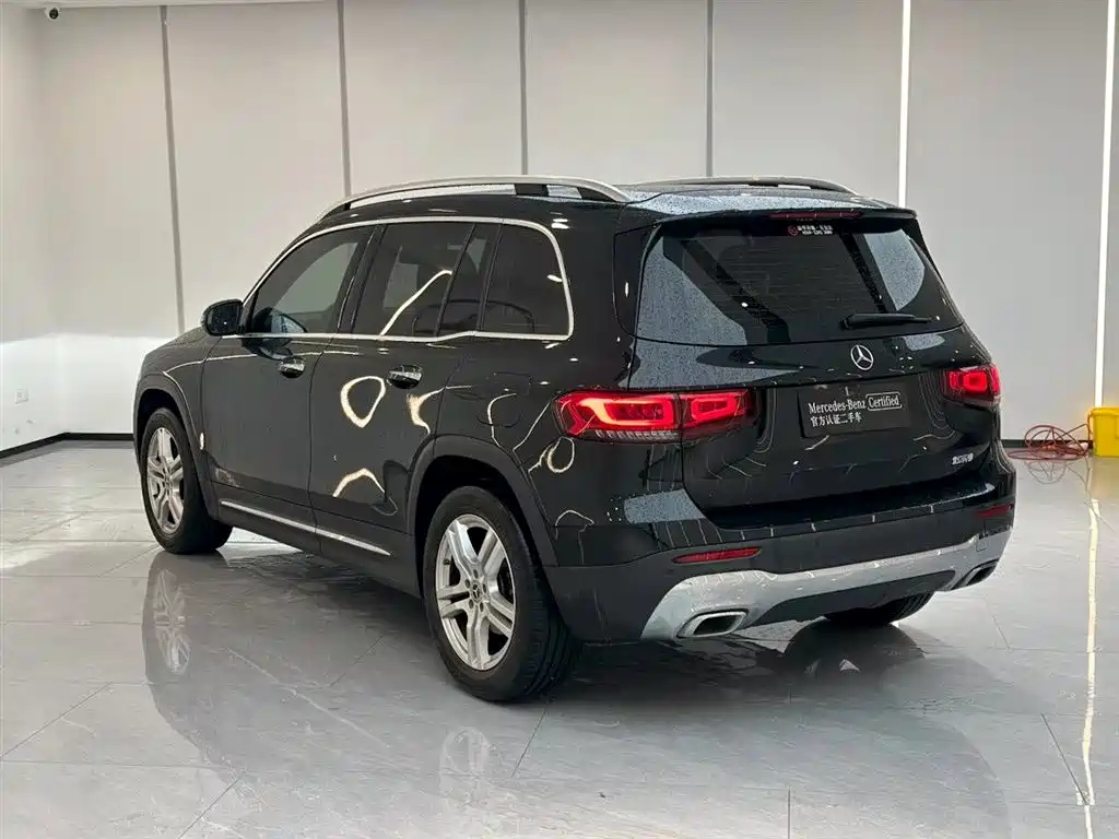 MERCEDES BENZ GLB 2021