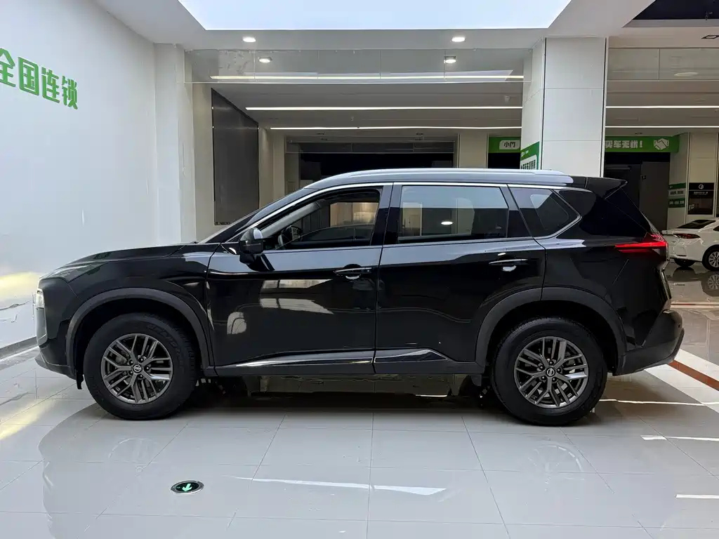 NISSAN X-TRAIL 2021