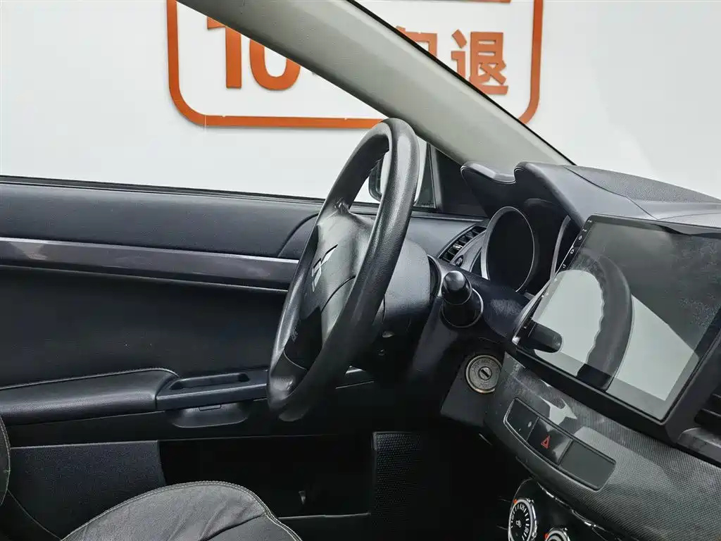 MITSUBISHI LANCER EX 2014