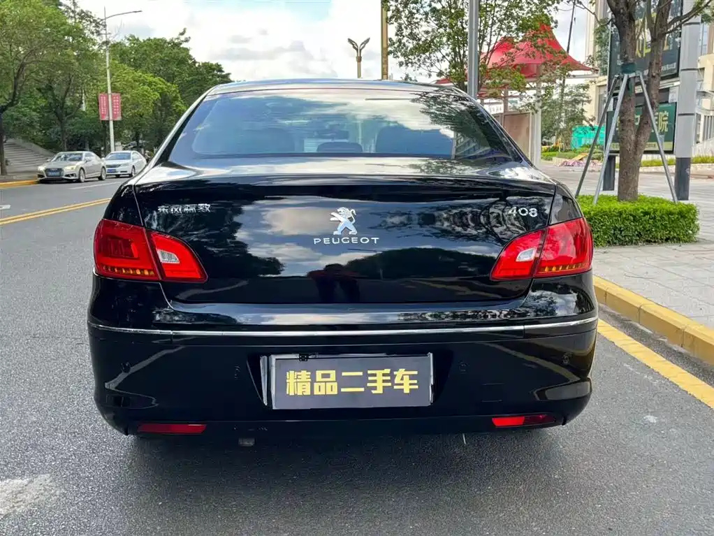 PEUGEOT 408 2013