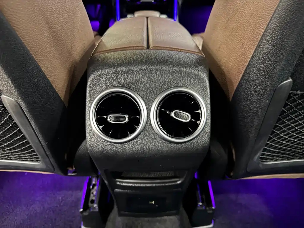 MERCEDES BENZ GLB 2023