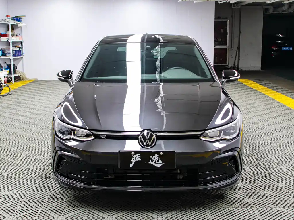 VOLKSWAGEN GOLF 2022