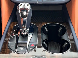 BENTLEY BENTAYGA  2021 YEAR 4.0T V8 2021