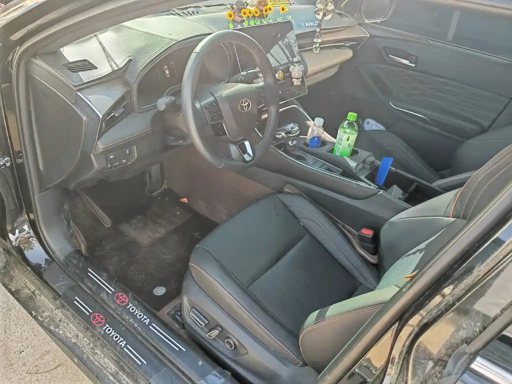 TOYOTA AVALON 2025