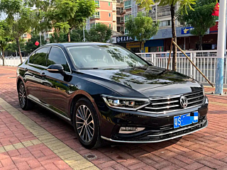 VOLKSWAGEN MAGOTAN 2020