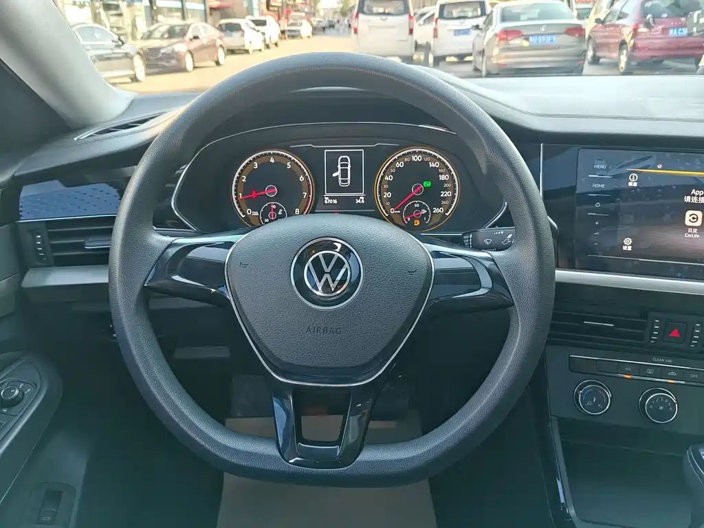 VOLKSWAGEN PASSAT 2021