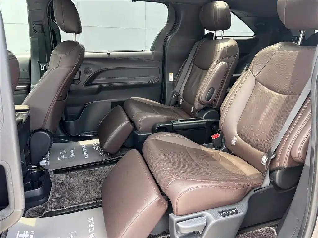 TOYOTA SIENNA SIENNA 2021