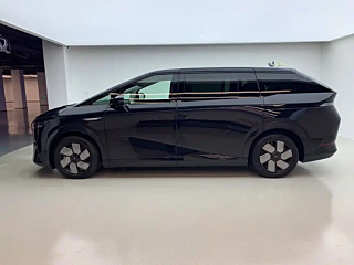 XPENG MOTORS X9 2024 YEAR 702 RANGE MAX 2024
