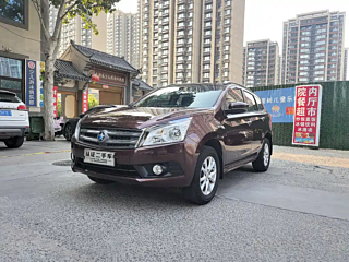 VENUCIA T70  2015 YEAR 1.6L MANUAL  EDITION 2015
