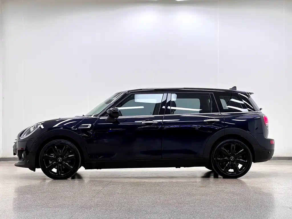 MINI CLUBMAN 2021