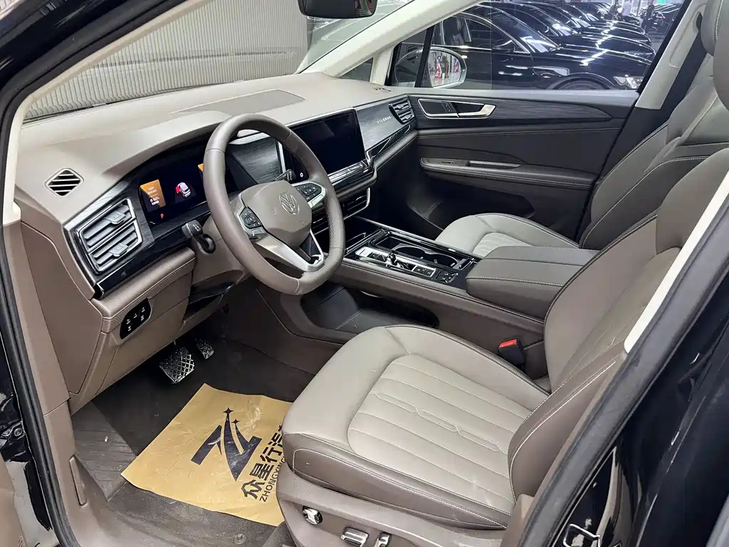 VOLKSWAGEN VILORAN 2023
