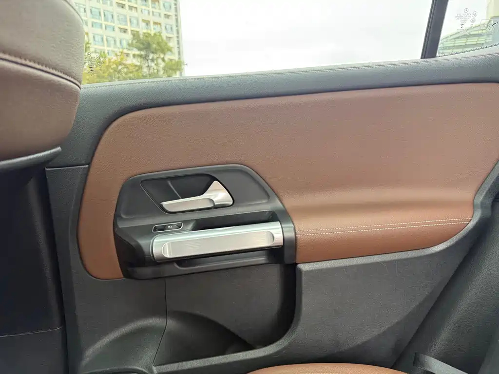 MERCEDES BENZ GLB 2021