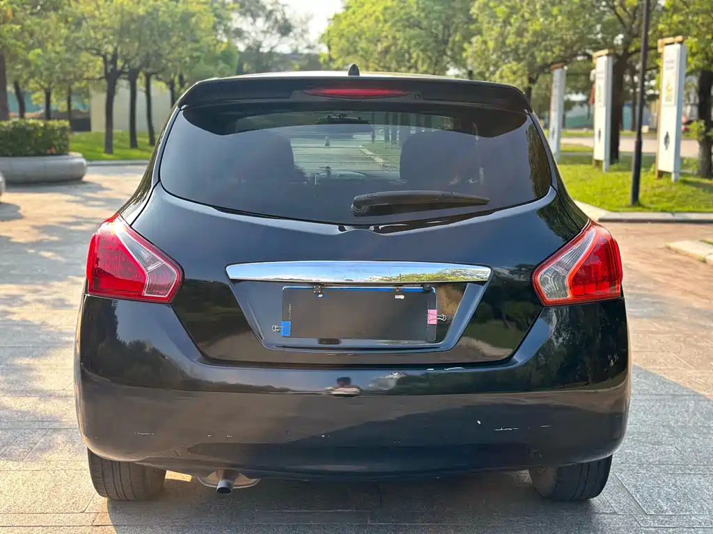 NISSAN TIIDA TIIDA 2011