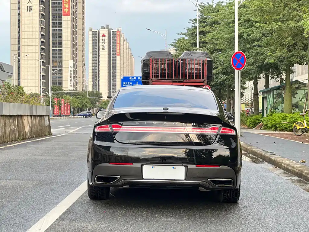 LINCOLN MKZ 2018