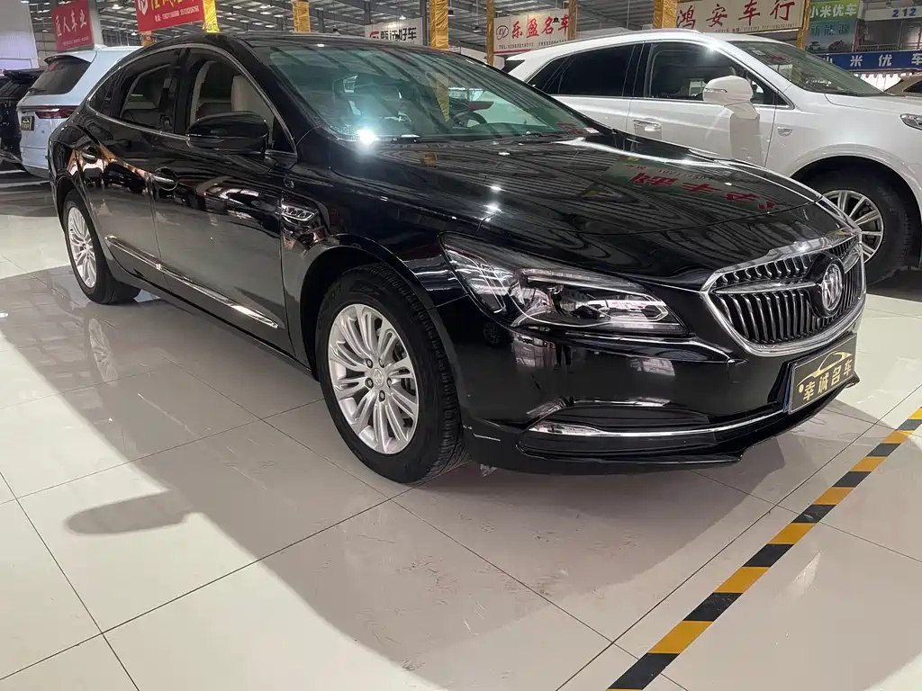 BUICK LACROSSE 2018