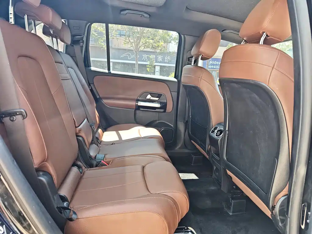 MERCEDES BENZ GLB 2021