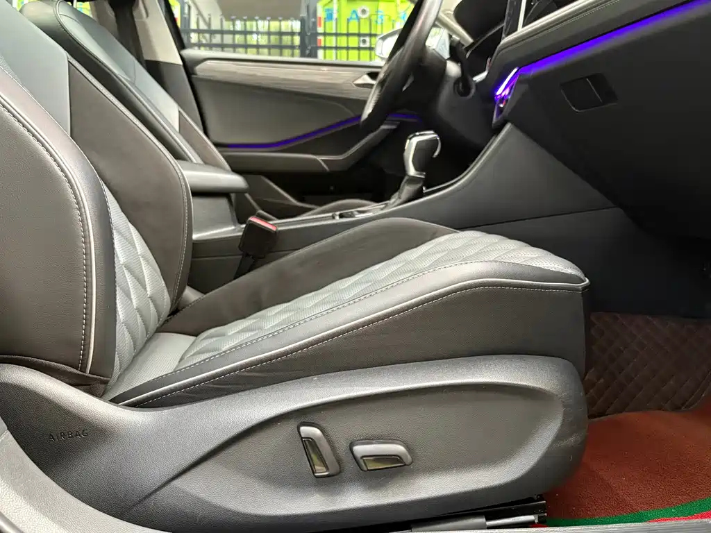 VOLKSWAGEN SAGITAR 2023