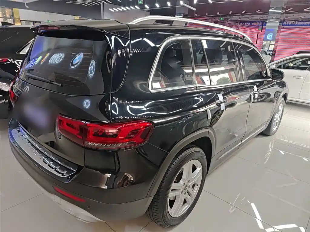 MERCEDES BENZ GLB 2021