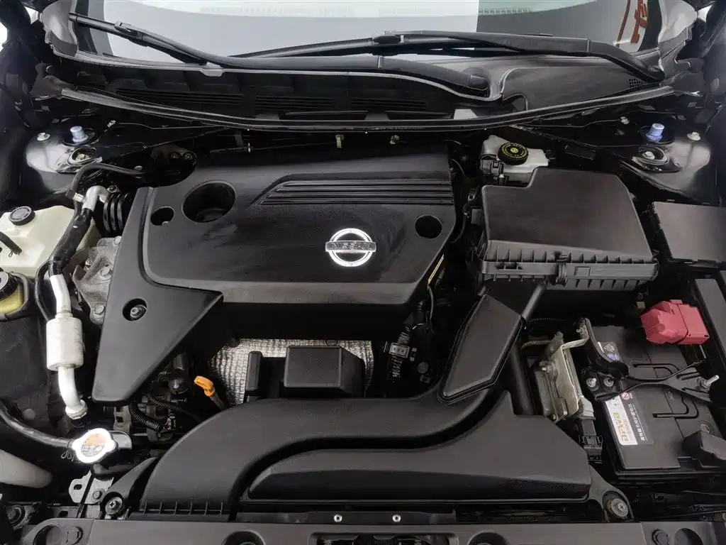 NISSAN TEANA 2016