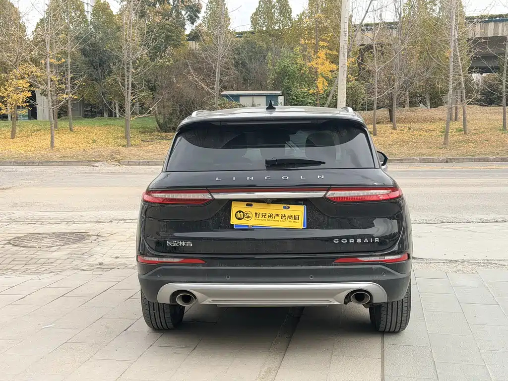 LINCOLN ADVENTURER 2022