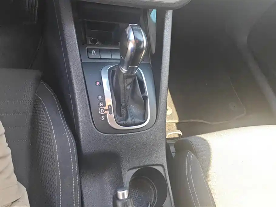 VOLKSWAGEN SCIROCCO 2014