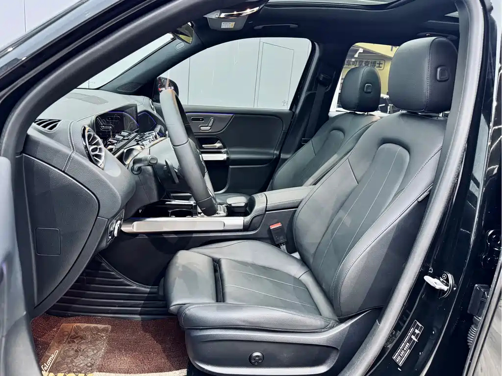 MERCEDES BENZ GLB 2020