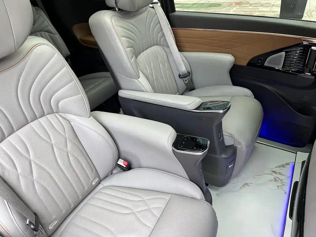 TRUMPCHI M8 2024