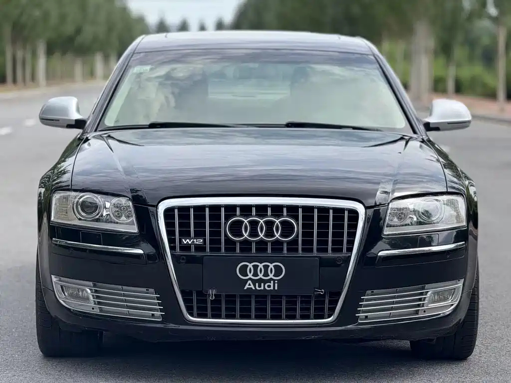 AUDI A8 2011