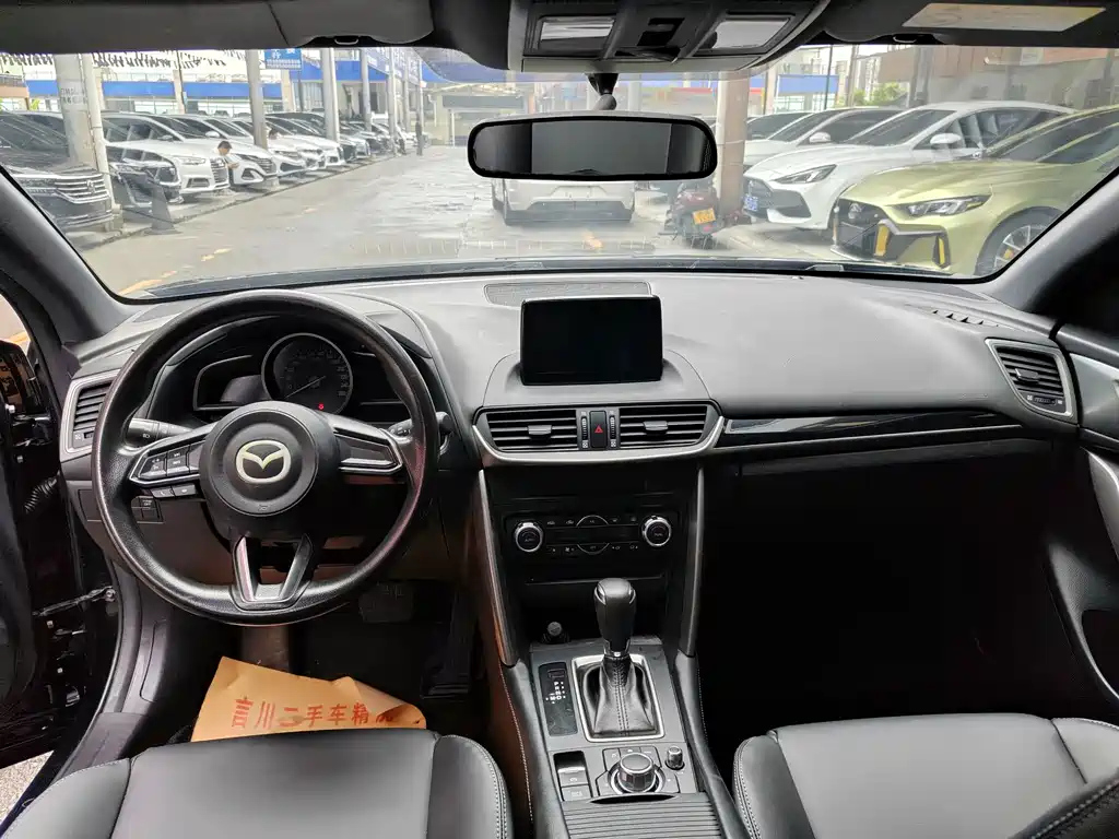 MAZDA CX-4 2018