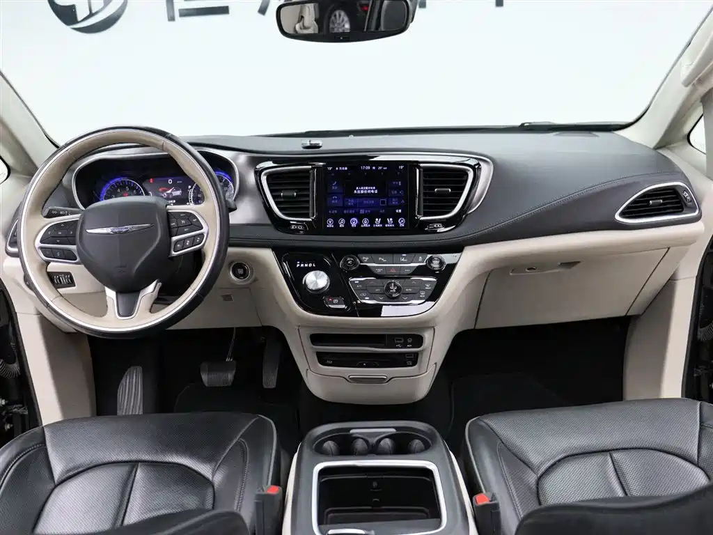 CHRYSLER OTHER 2017