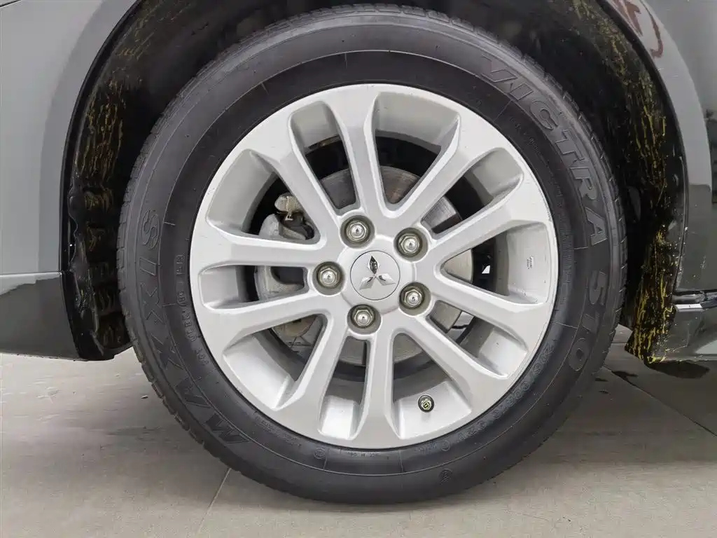 MITSUBISHI LANCER EX 2014