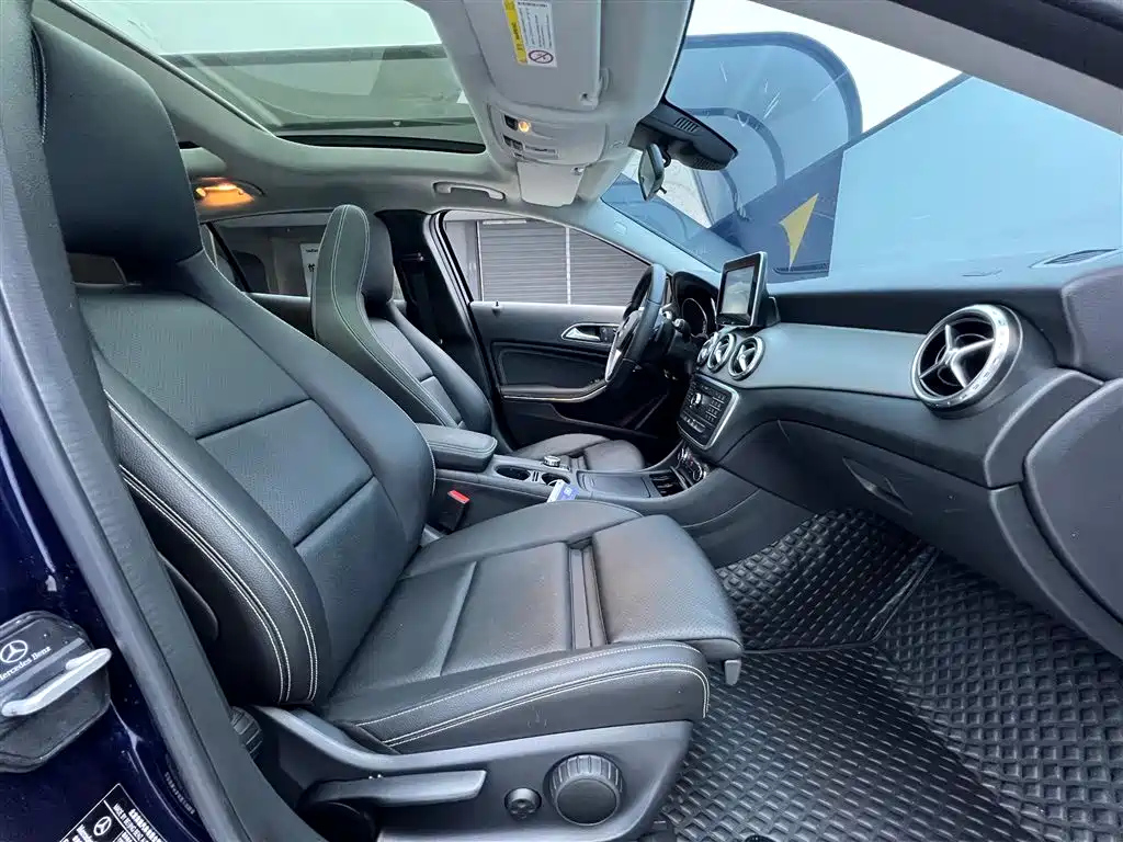 MERCEDES BENZ GLA 2016