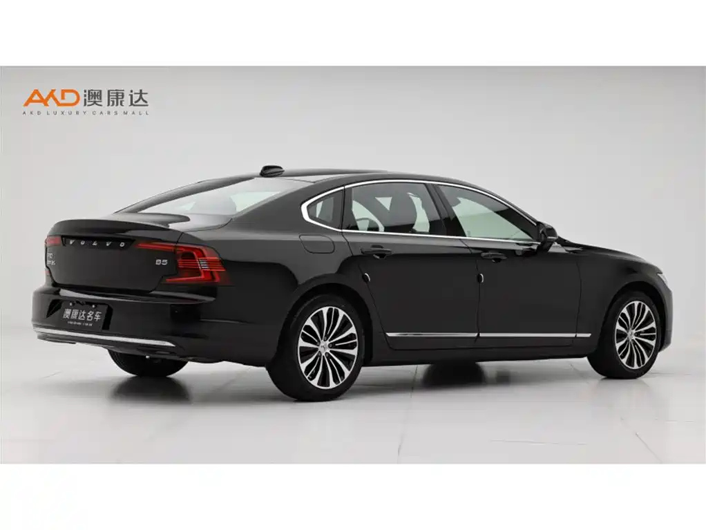 VOLVO S90 2024