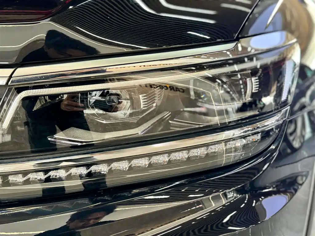 VOLKSWAGEN TIGUAN L 2021