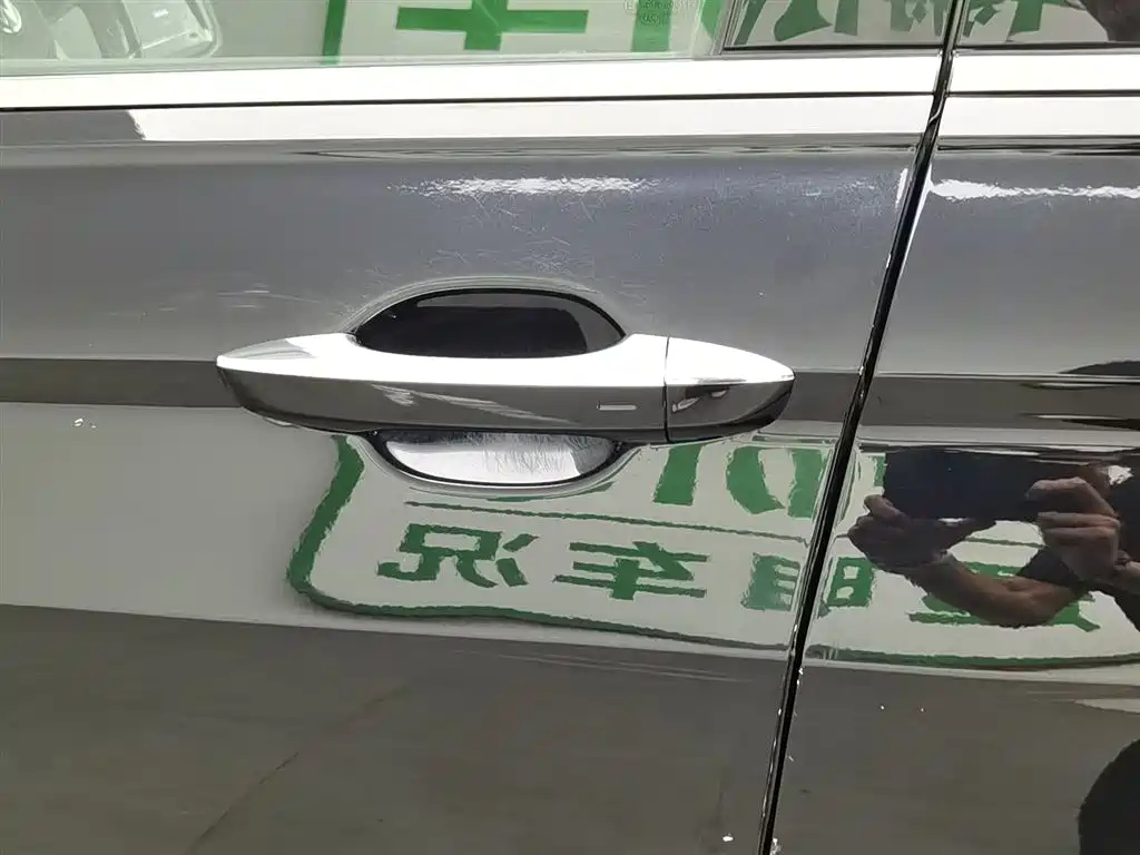 VOLKSWAGEN TIGUAN L 2021