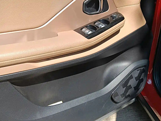 NIO ES8  2018 YEAR 355KM &#22522;&#20934; EDITION &#19971; SEATS EDITION 2018