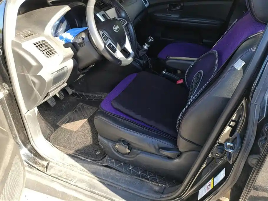 BYD S6 2014