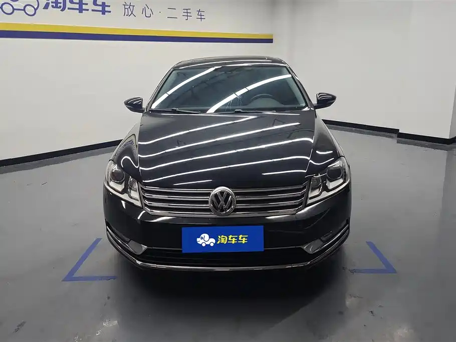 VOLKSWAGEN MAGOTAN 2016