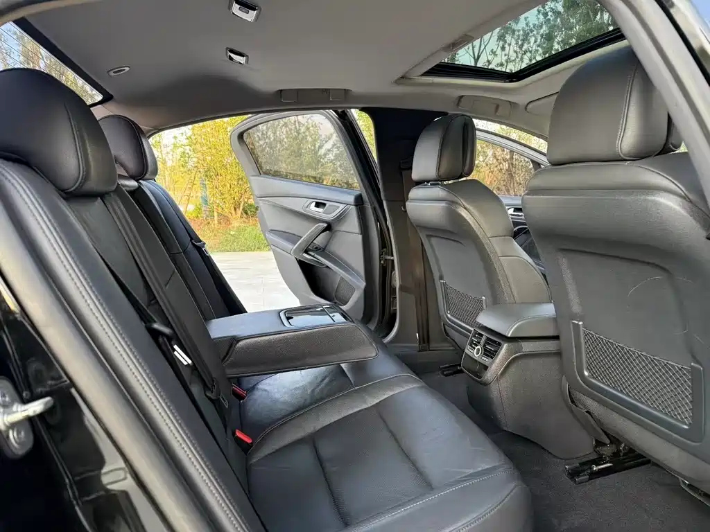 PEUGEOT 508 2015