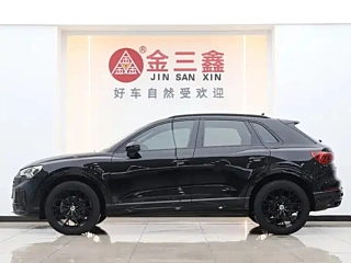 AUDI Q3  2021