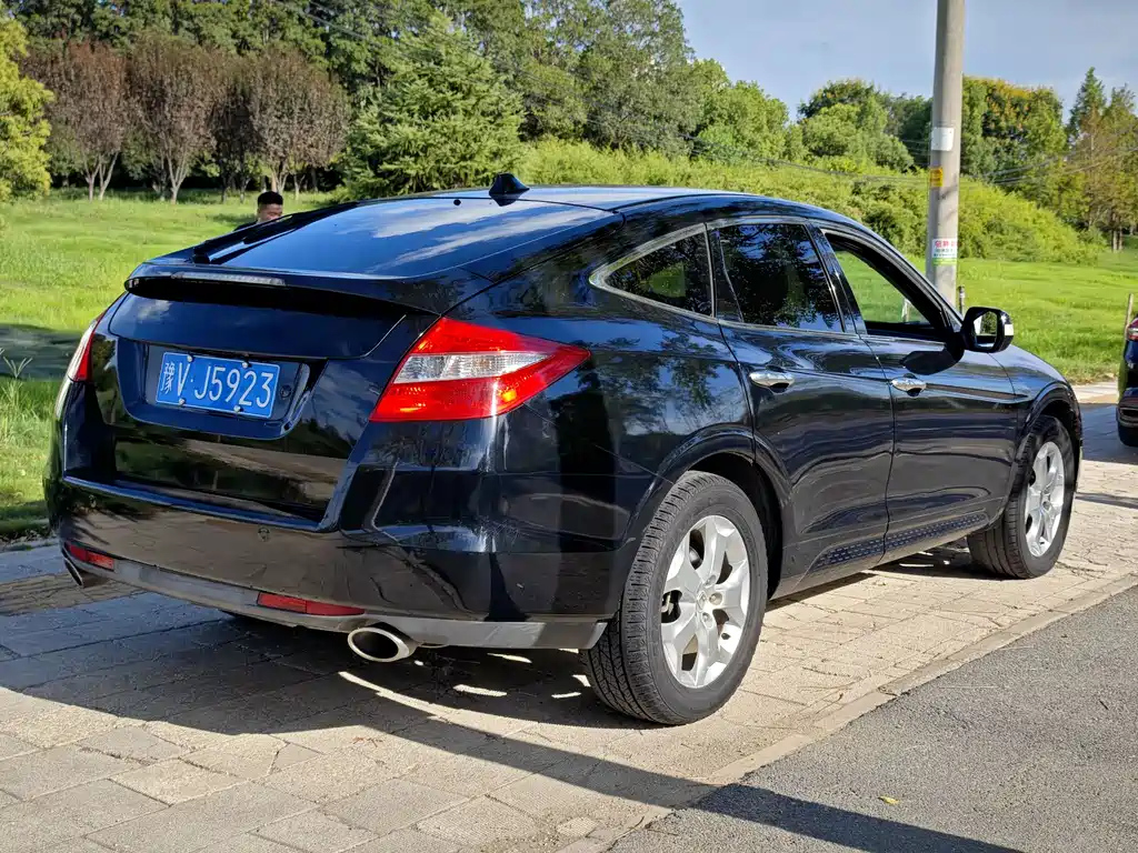 HONDA CROSSTOUR 2014