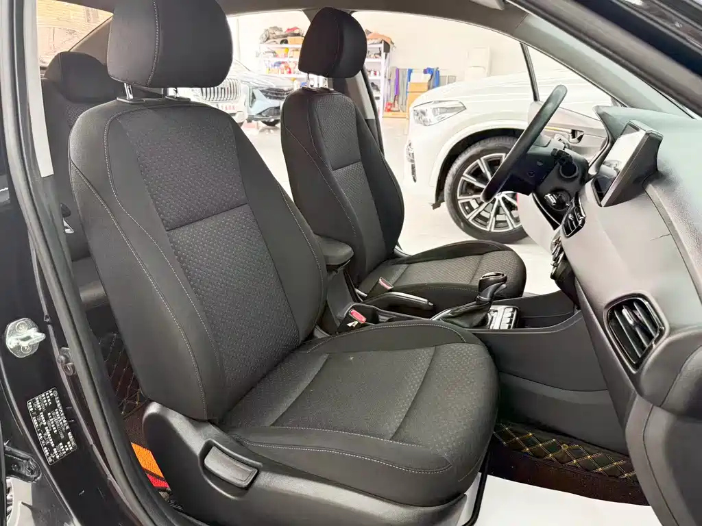 HYUNDAI CELESTA 2018