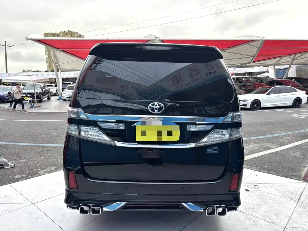 TOYOTA ALPHARD 2012
