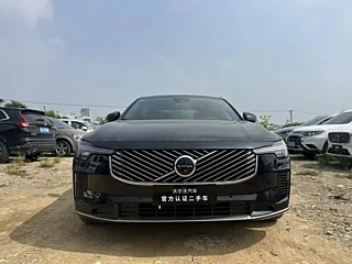 VOLVO S90 2025