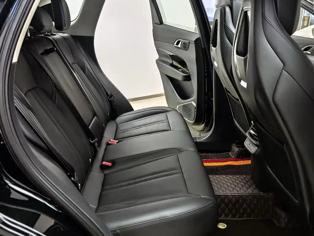 HONGQI HS3 PHEV 2024